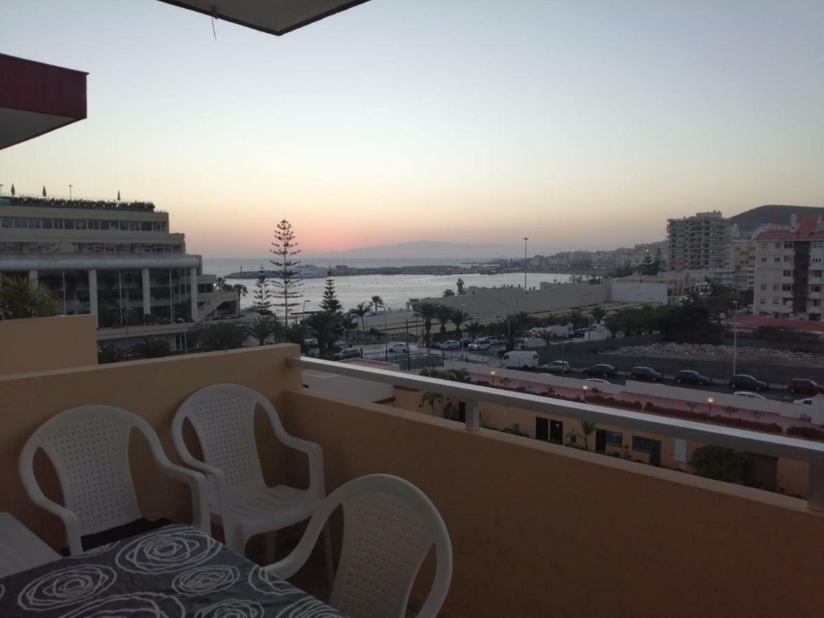 Newly Renovated Vistas Muelle De Los Cristianos Pier View Free Wifi Арона Екстериор снимка